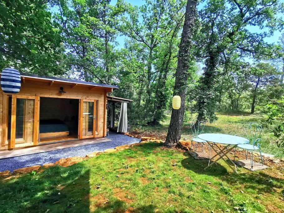Cabanon Dans Un Ecrin De Verdure กัลลิออง ภายนอก รูปภาพ